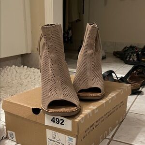 Toms Women's Perforated Peep Toe Boots in Taupe